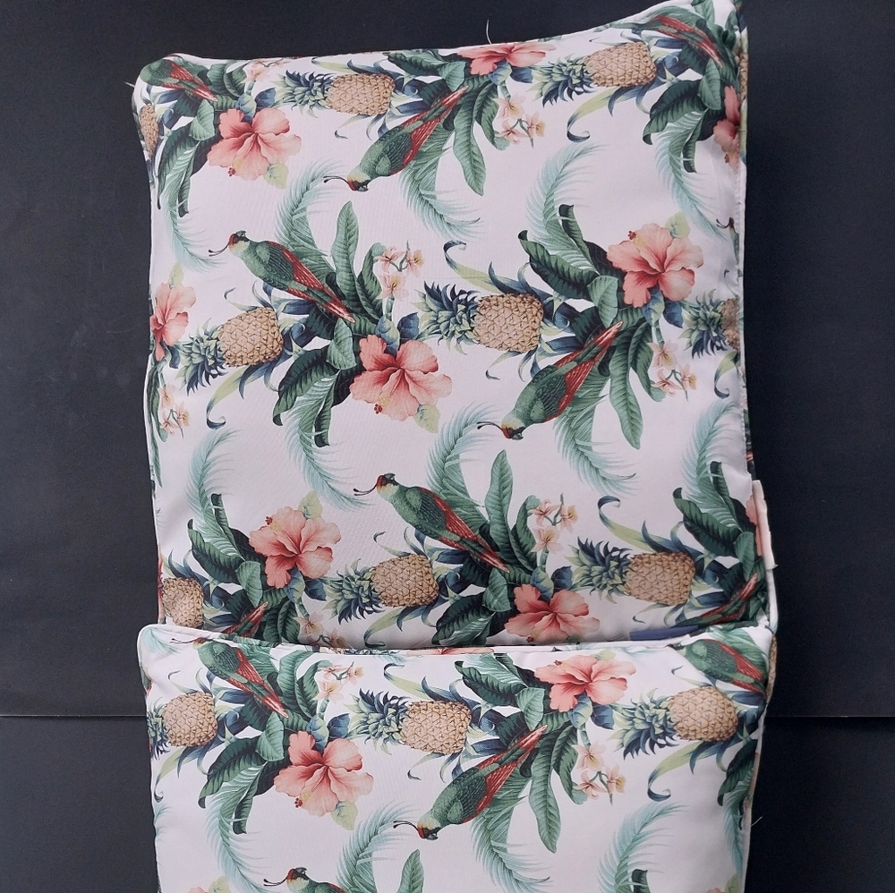 Tommy Bahama Set of 2 Decorative Pillows Indoor Outdoor Cushions Tropical Floral